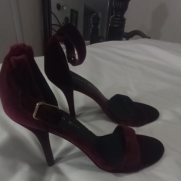 Madden Girl Heels - Picture 4 of 6